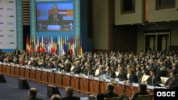 OSCE summit session in Astana on December 2