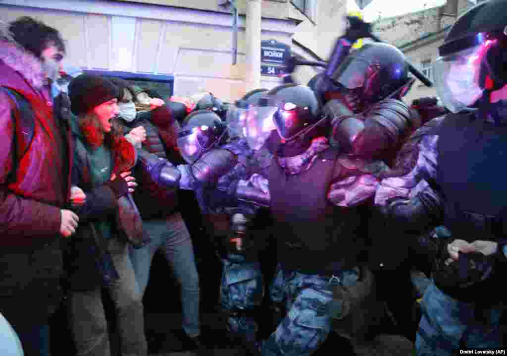 Demonstrators clash with police in St. Petersburg, where more than 800 participants were reported to be detained. 